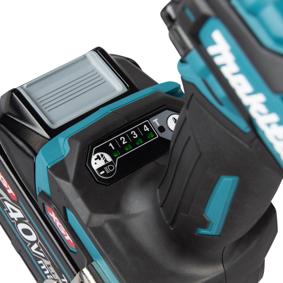 Makita TD004GZ01 40V Max XGT Brushless Impact Driver with 1 x 4.0Ah Battery Charger & Case